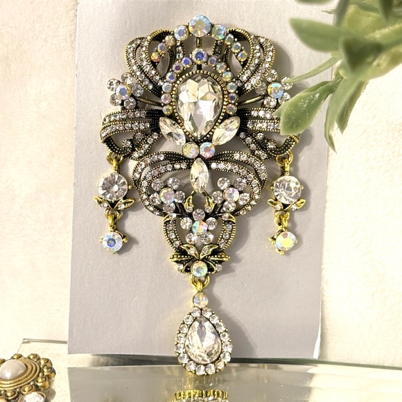 Jewelry - Vintage Style Big Gold and Silver Crystal and Rhinestones Brooch